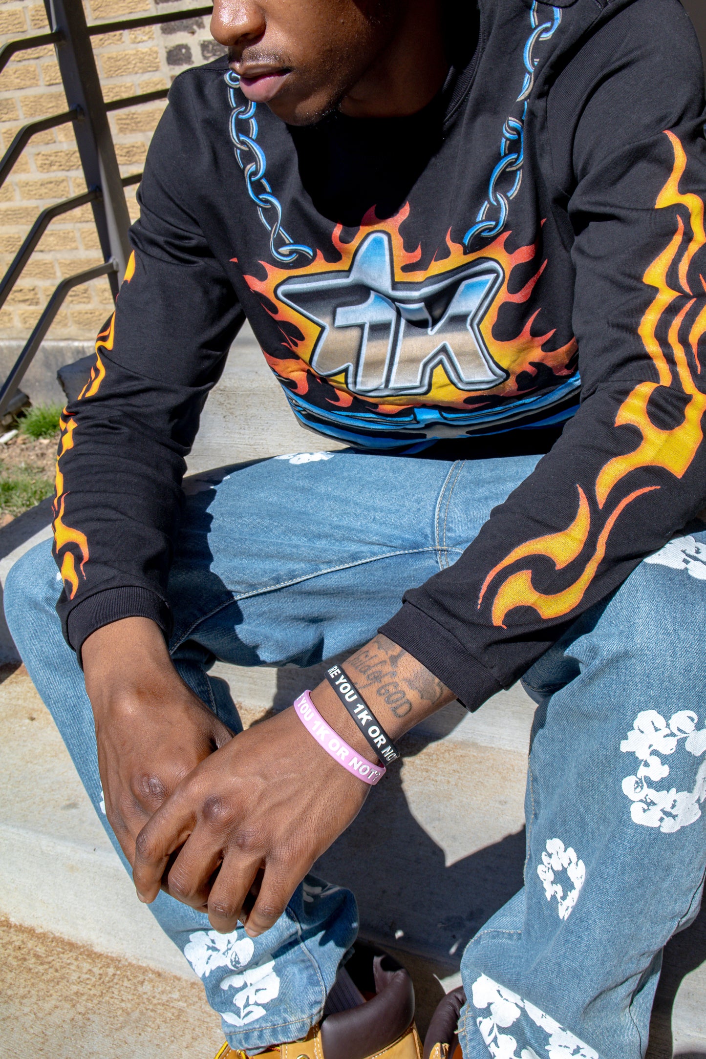 Flame Pendant Tee [Black]